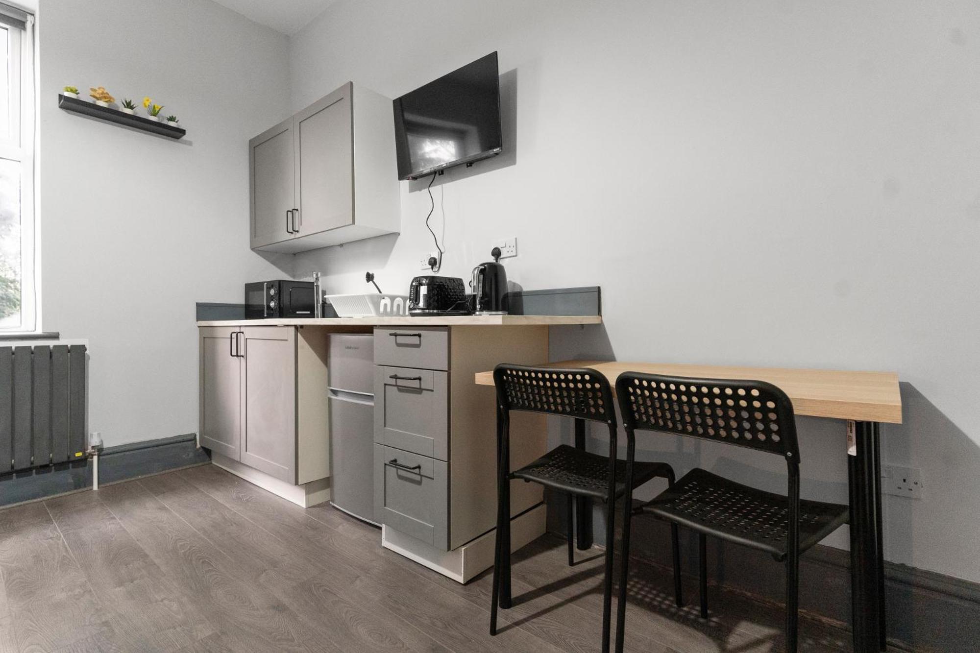 Lovely Moseley Studio- 4 * Birmingham